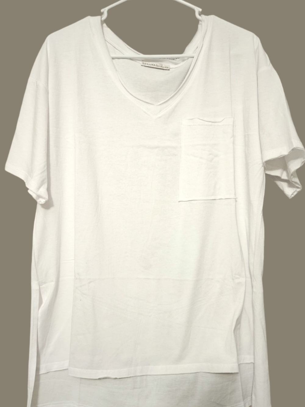 Zenana Outfitters White V-Neck Short Sleeve Pocket Tee